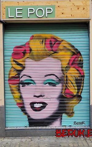 graffiti persiana peluqueria estetica le pop marilyn monroe